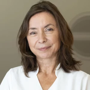 Picture of Dra. Elena Puente