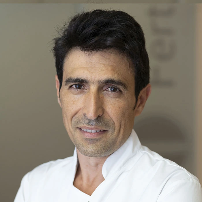Luis-Delgado-Embrioologo-clinica-fertia